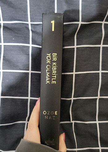 Bir Kibritle Yok Olmak 1 - Özge Naz (Citli) - Görsel 5