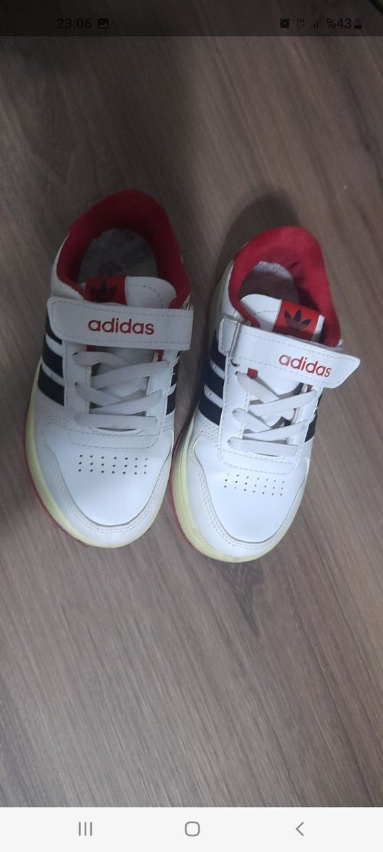 Erkek Çocuk Beyaz Adidas Spor Ayakkabı - Görsel 5
