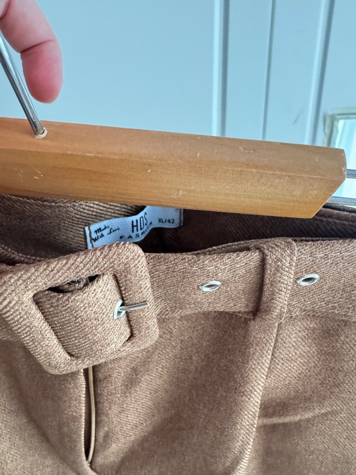 Bej Kadın Kumaş Pantolon Kemerli Midi Boy - Görsel 2