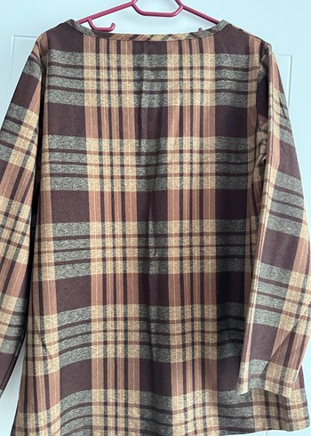 Düğmeli Uzun Kollu Kahverengi Ekose Kadın Gömlek - Görsel 3