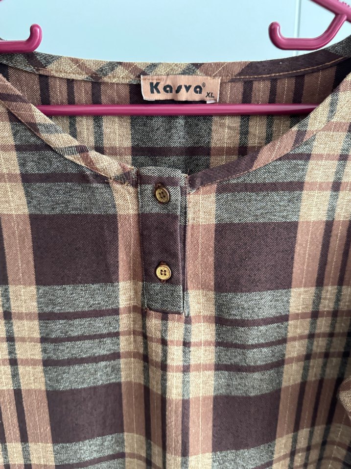 Düğmeli Uzun Kollu Kahverengi Ekose Kadın Gömlek - Görsel 2