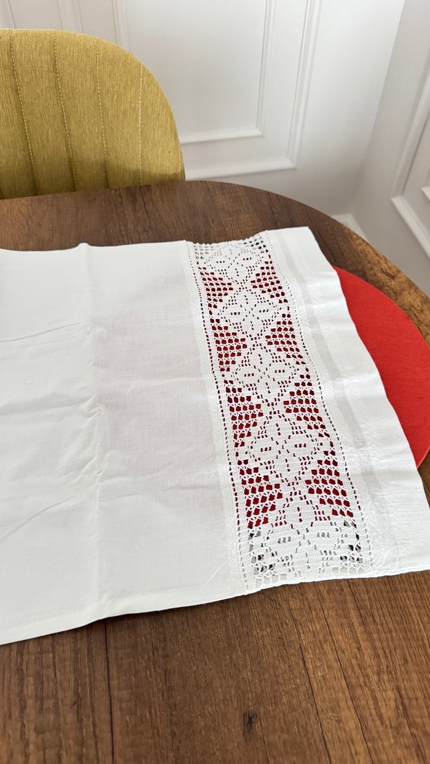 Dantel kenar yastık kılıfı piko ve sarılmış - Görsel 2