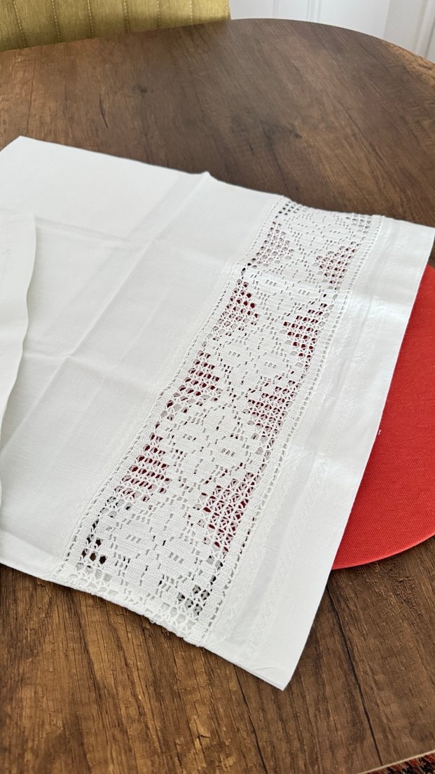 Dantel kenar yastık kılıfı piko ve sarılmış - Görsel 3