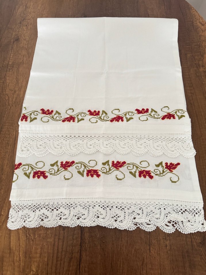 Nakışlı kanaviçe Beyaz yastık kılıfı - Görsel 2