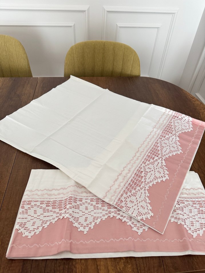 Nakışlı sarma Pembe Yastık Kılıfı Takımı - Görsel 3