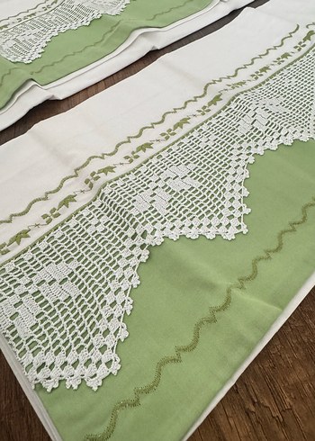 Nakışlı sarılı Yeşil yastık kılıfı takımı - Görsel 4