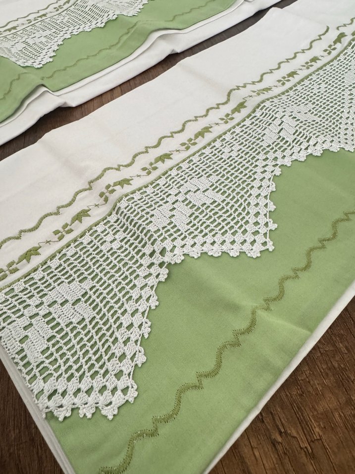 Nakışlı sarılı Yeşil yastık kılıfı takımı - Görsel 4