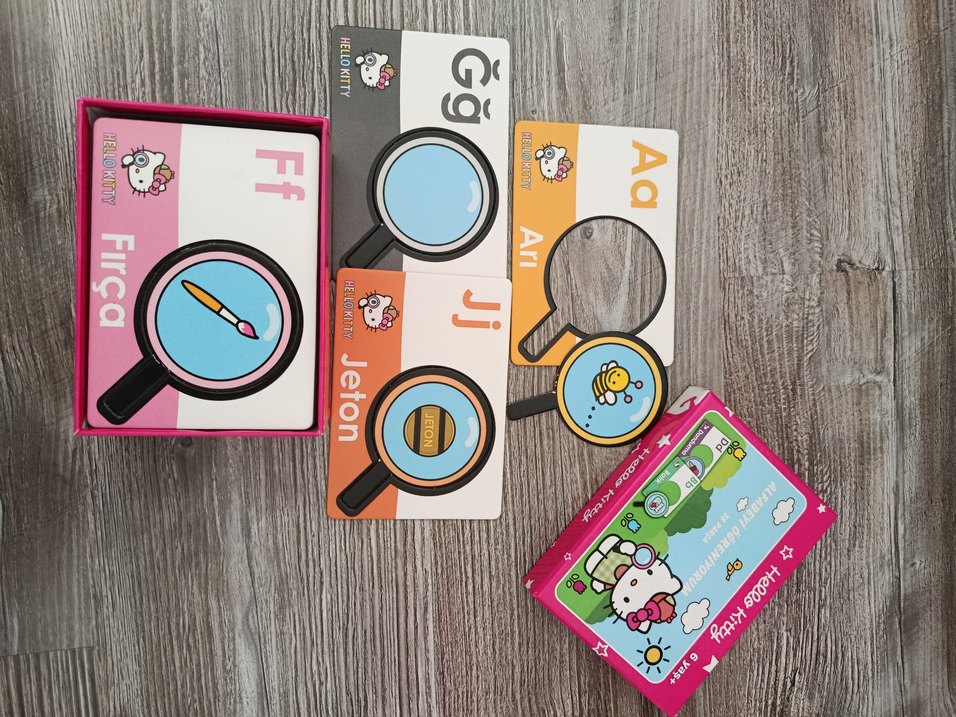 Hello Kitty 52 Parça İngilizce Kelime Öğrenme Puzzle(Toptan3set) - Görsel 4