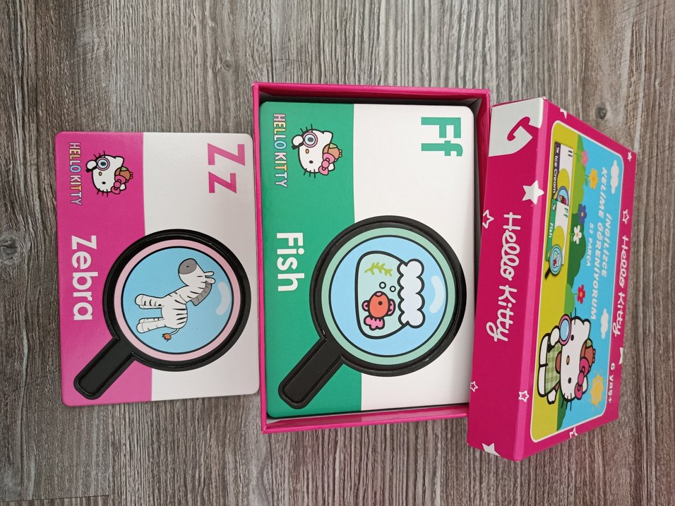 Hello Kitty 52 Parça İngilizce Kelime Öğrenme Puzzle(Toptan3set) - Görsel 2