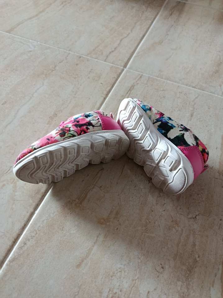 Çiçek Desenli Pembe Kız Çocuk Spor Ayakkabı - Görsel 3