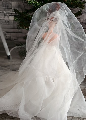 Beyaz Gelinlikli Bebek - Görsel 4