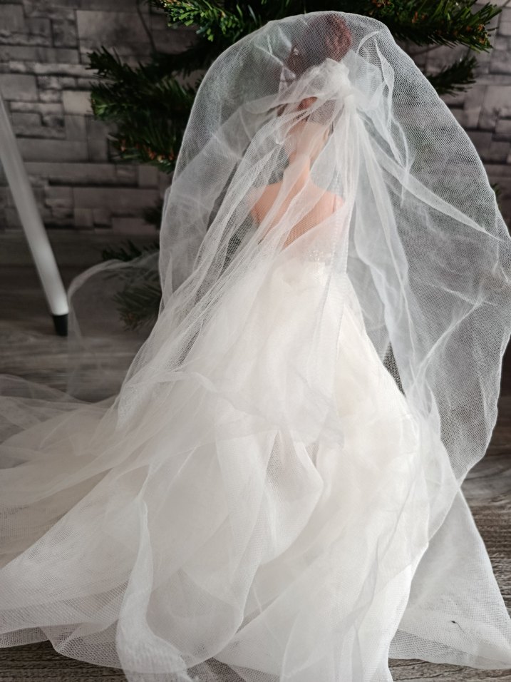 Beyaz Gelinlikli Bebek - Görsel 4