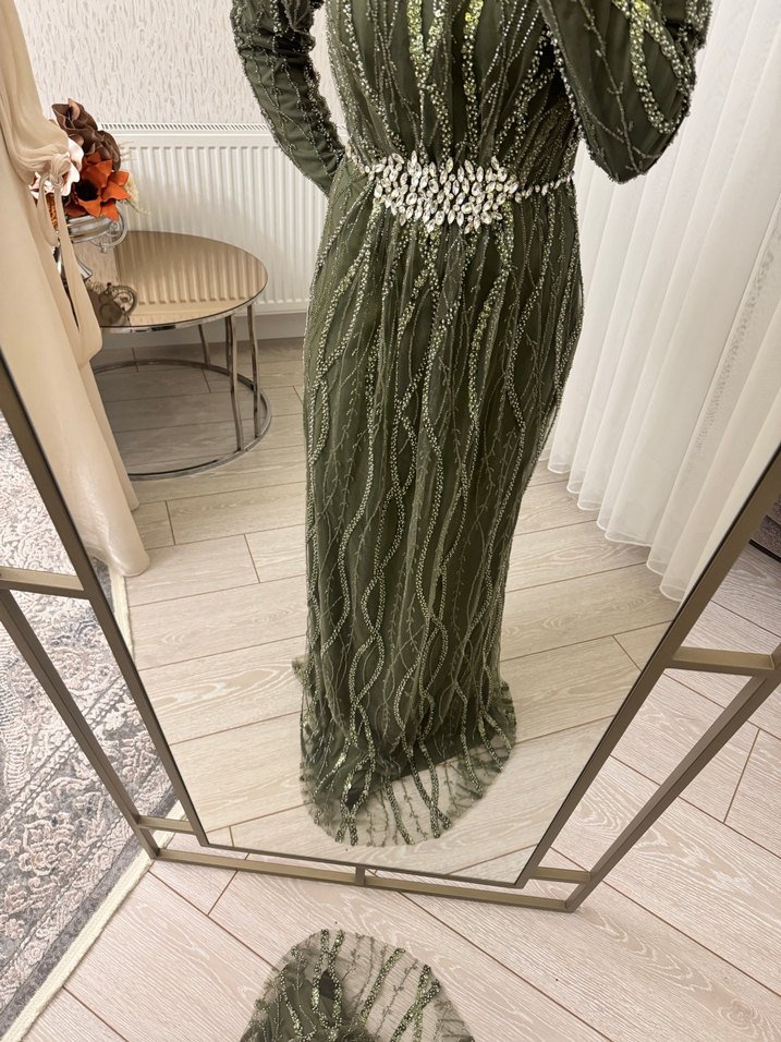 Uzun Kollu Koyu Haki Abiye Elbise - Görsel 3