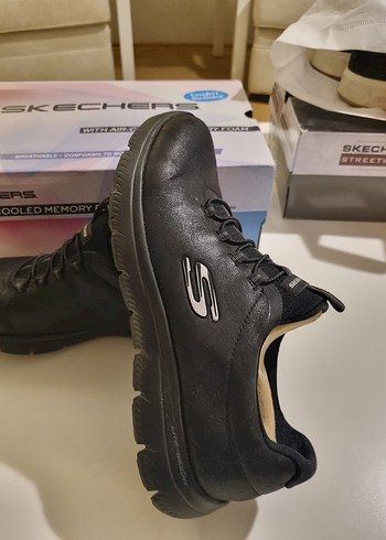 Skechers 39