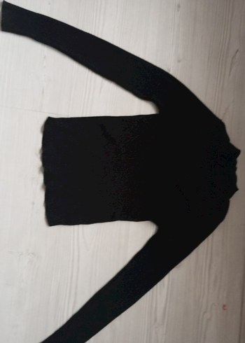 Siyah Boğazlı İnce Triko Kazak - Görsel 3