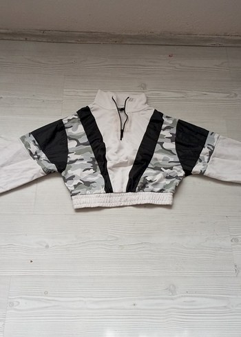 Kadın Kamuflaj Desenli Kısa Bomber Ceket - Görsel 2