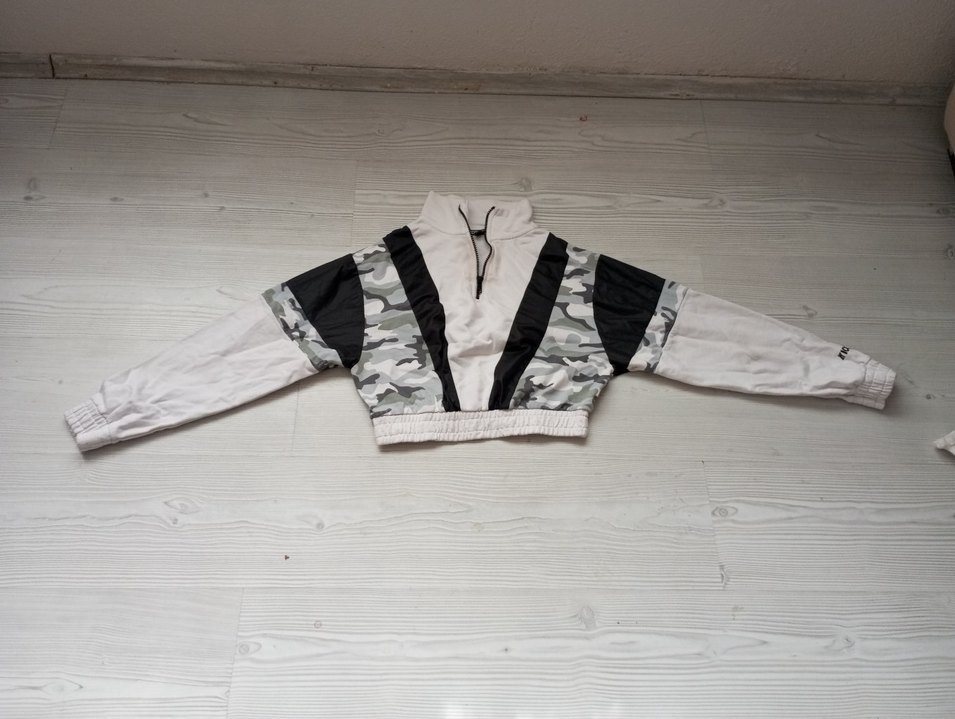 Kadın Kamuflaj Desenli Kısa Bomber Ceket - Görsel 2