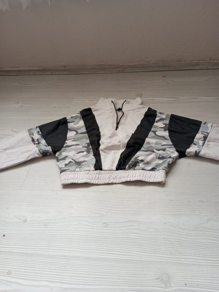 Kadın Kamuflaj Desenli Kısa Bomber Ceket - Görsel 3