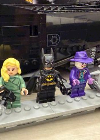 LEGO Siyah Batmobil Oyuncak Araba 76139 - Görsel 5