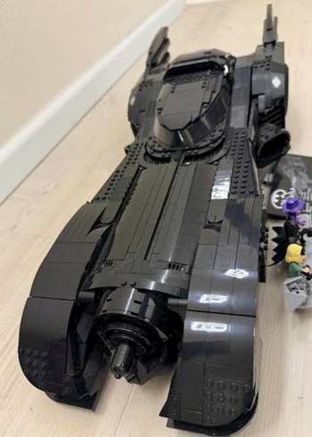 LEGO Siyah Batmobil Oyuncak Araba 76139 - Görsel 4