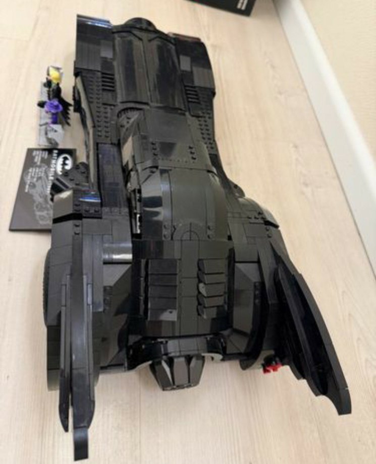 LEGO Siyah Batmobil Oyuncak Araba 76139 - Görsel 3