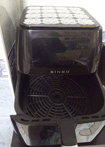 SINBO Siyah Havalı Fritöz - Görsel 2