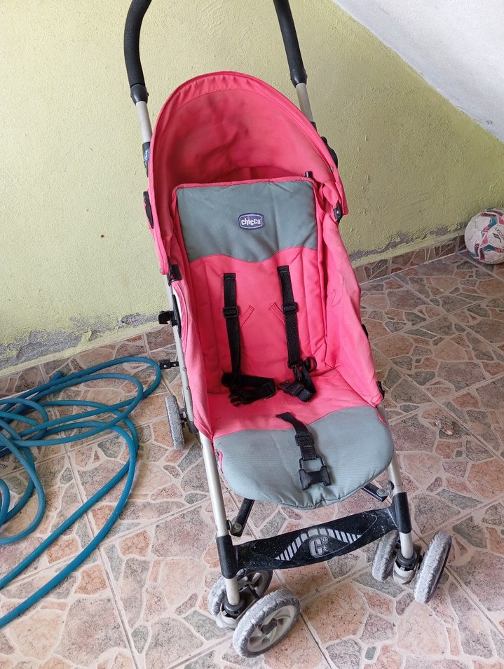 Pembe ve gri Chicco bebek arabası - Görsel 2