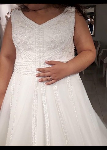 V Yaka Beyaz A Kesim gelinlik - Görsel 4
