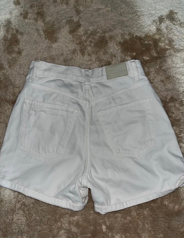 Kadın Beyaz Pamuklu Mini Kot Şort - Görsel 2