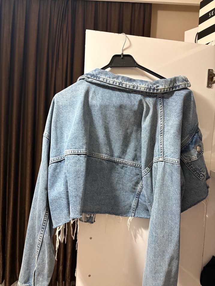 Kesikli crop kot ceket - Görsel 3