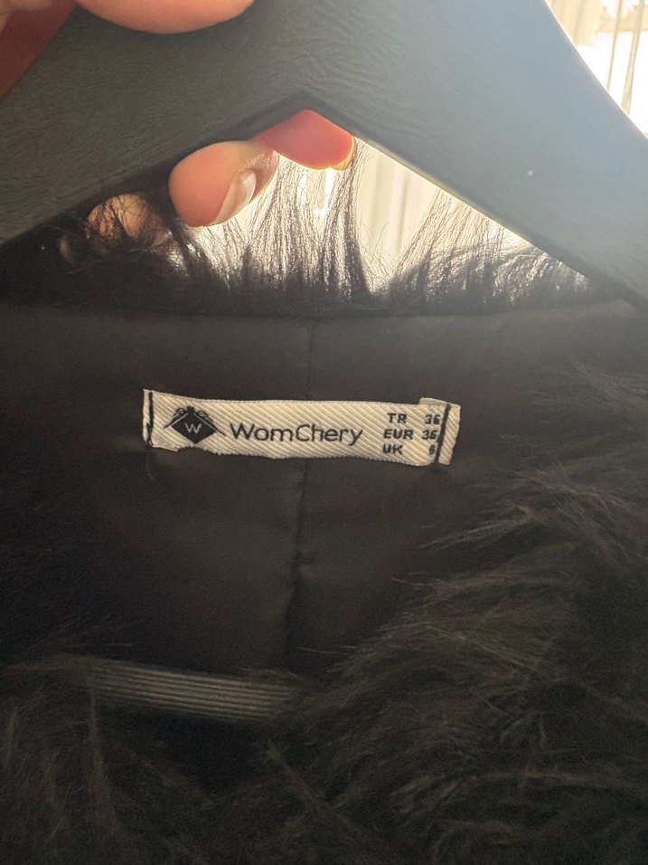 Siyah Kürk Detaylı Kadın Midi Ceket - Görsel 4