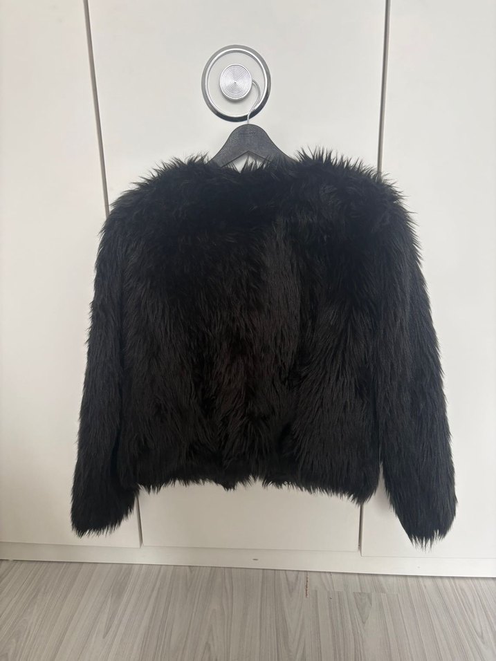 Siyah Kürk Detaylı Kadın Midi Ceket - Görsel 2