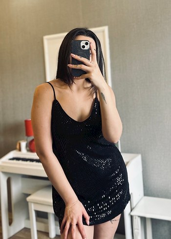 KOTON Siyah Parlak Payetli Yılan Desenli Mini Askılı Elbise - Görsel 5