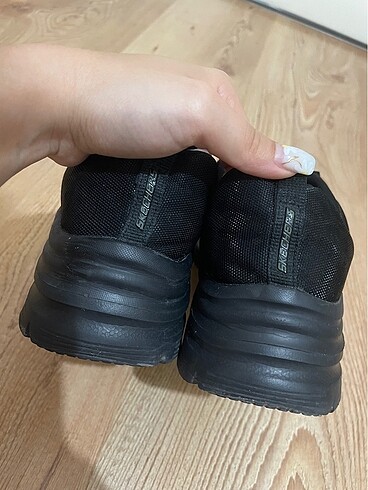 37 Beden Orijinal skechers spor ayakkabı