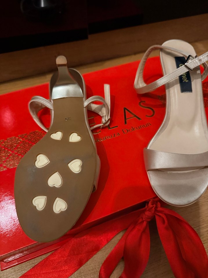 Krem  Saten Stiletto Topuklu Kadın Ayakkabı - Görsel 4