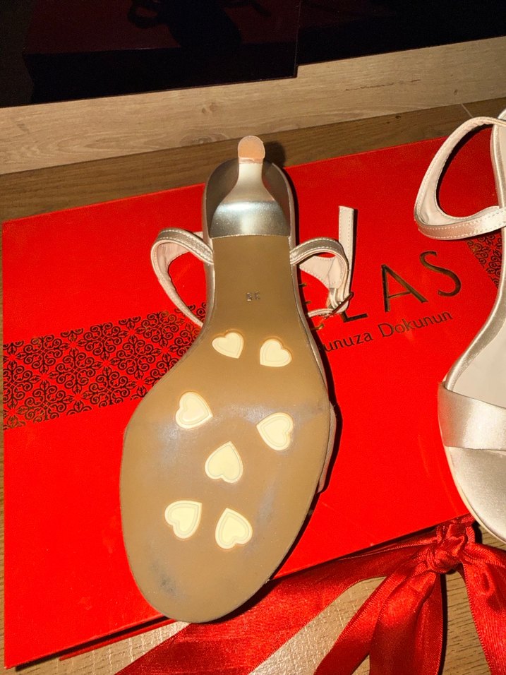 Krem  Saten Stiletto Topuklu Kadın Ayakkabı - Görsel 3