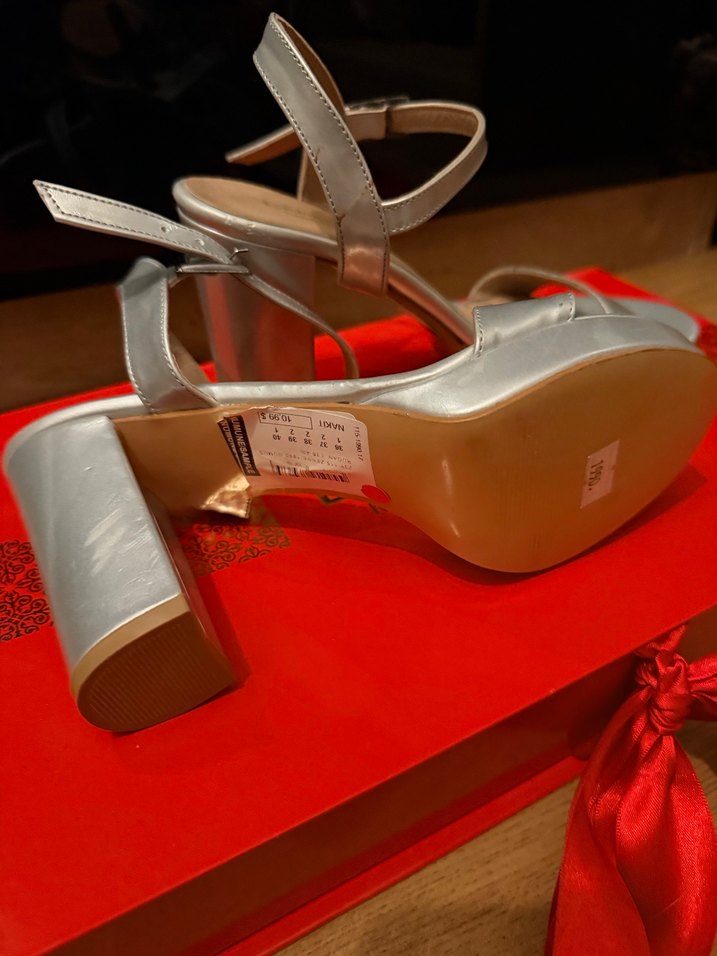 Gri Tokalı Kadın Topuklu Sandalet - Görsel 2