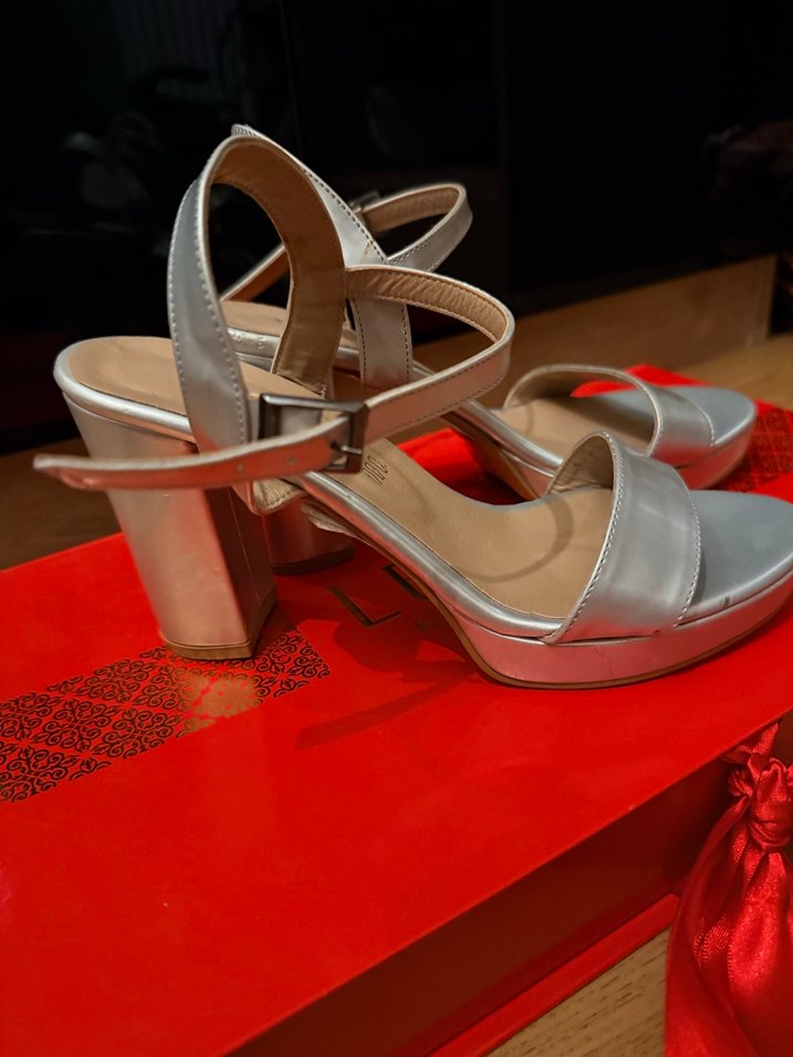 Gri Tokalı Kadın Topuklu Sandalet - Görsel 3