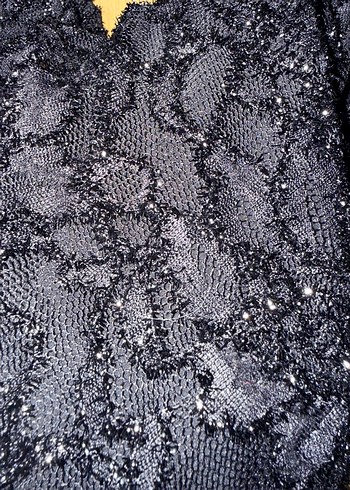 Uzun Kollu Siyah Dantel Midi Elbise - Görsel 3