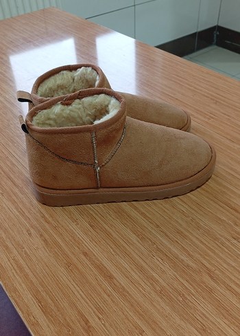 Ugg Sicak Ve Sik Kahverengi Suet Bot