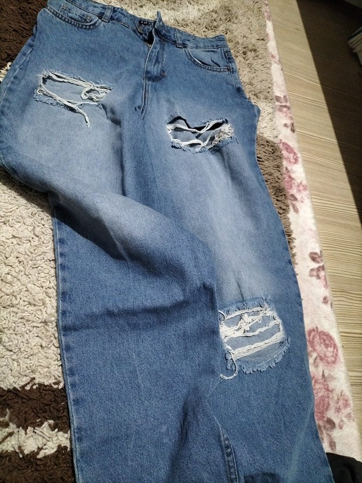 Kadın Mavi Yırtık Bol Kesim Jean - Görsel 3