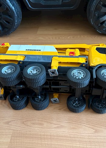 Bruder Scania 560R Liebherr Vinçli Kamyon - Görsel 5