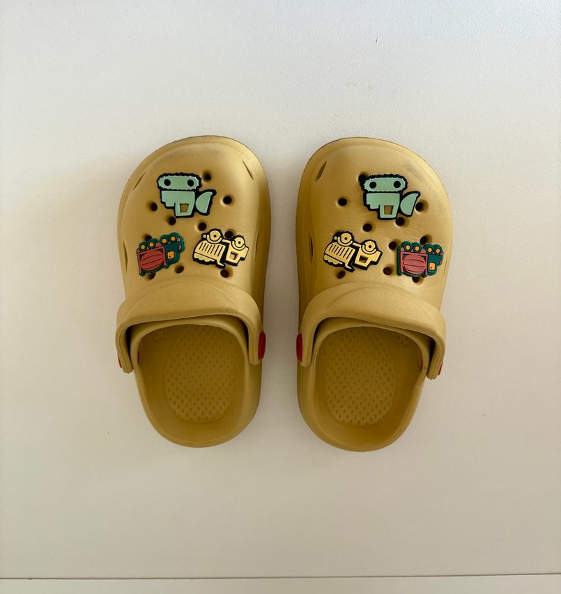 Renkli Baskılı Erkek Çocuk Kaydırmaz Terlik - Görsel 4