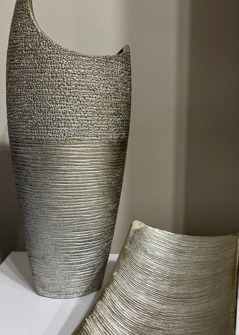 Gri ve Altın Renkli Dekoratif Vazo - Görsel 3