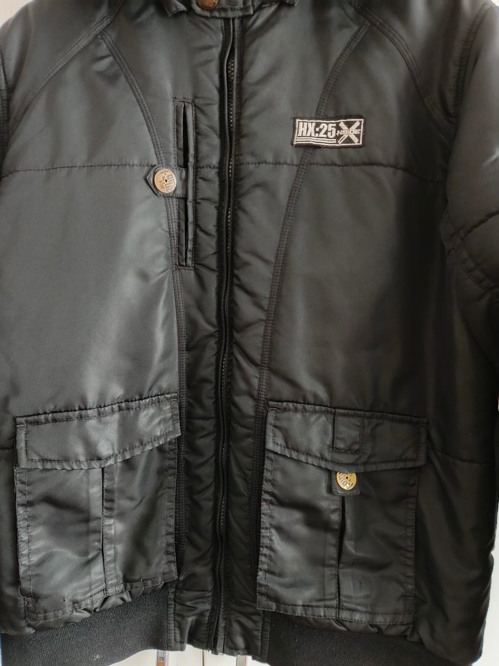 Siyah Kapüşonlu Erkek Mont - Görsel 3