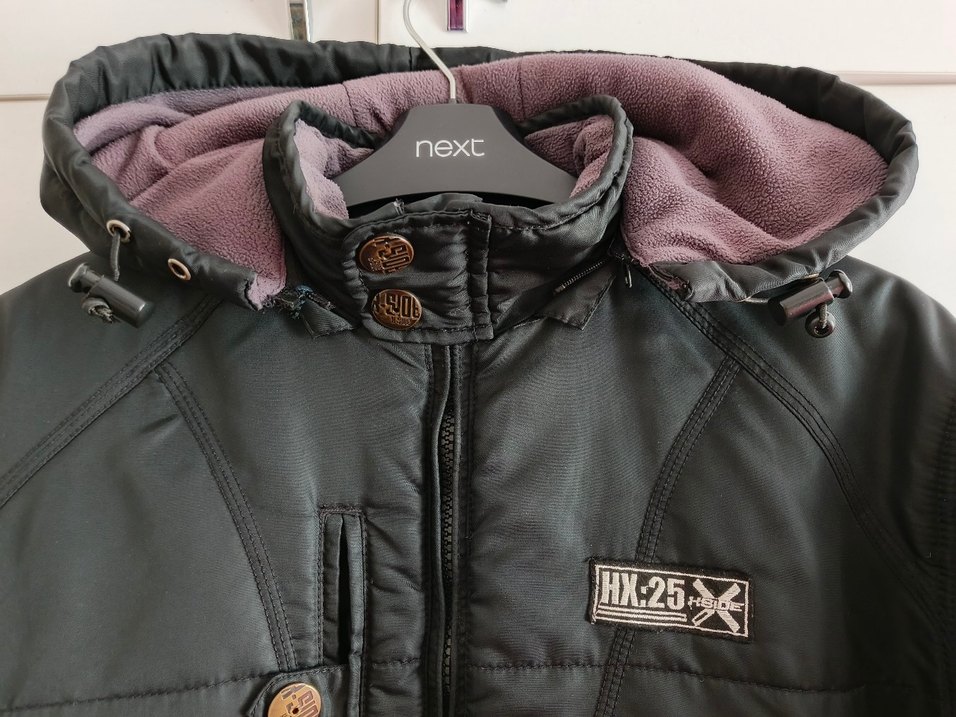 Siyah Kapüşonlu Erkek Mont - Görsel 4