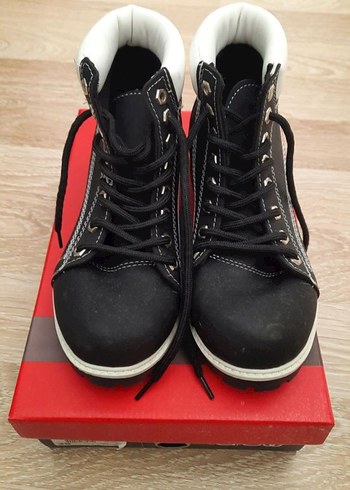 Siyah Bağcıklı Kauçuk Bot - Görsel 5