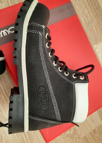 Siyah Bağcıklı Kauçuk Bot - Görsel 8