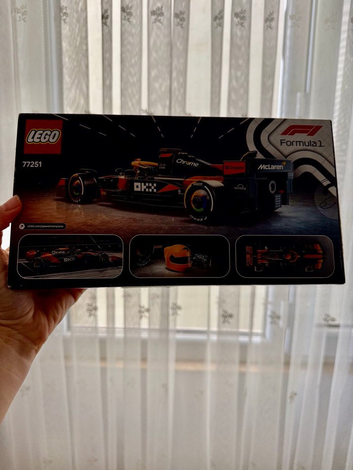 LEGO McLaren Formula 1 Yarış Arabası 269 Parça - Görsel 2