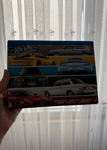 Parlak Çok Renkli Oyuncak Araba Seti - Görsel 2